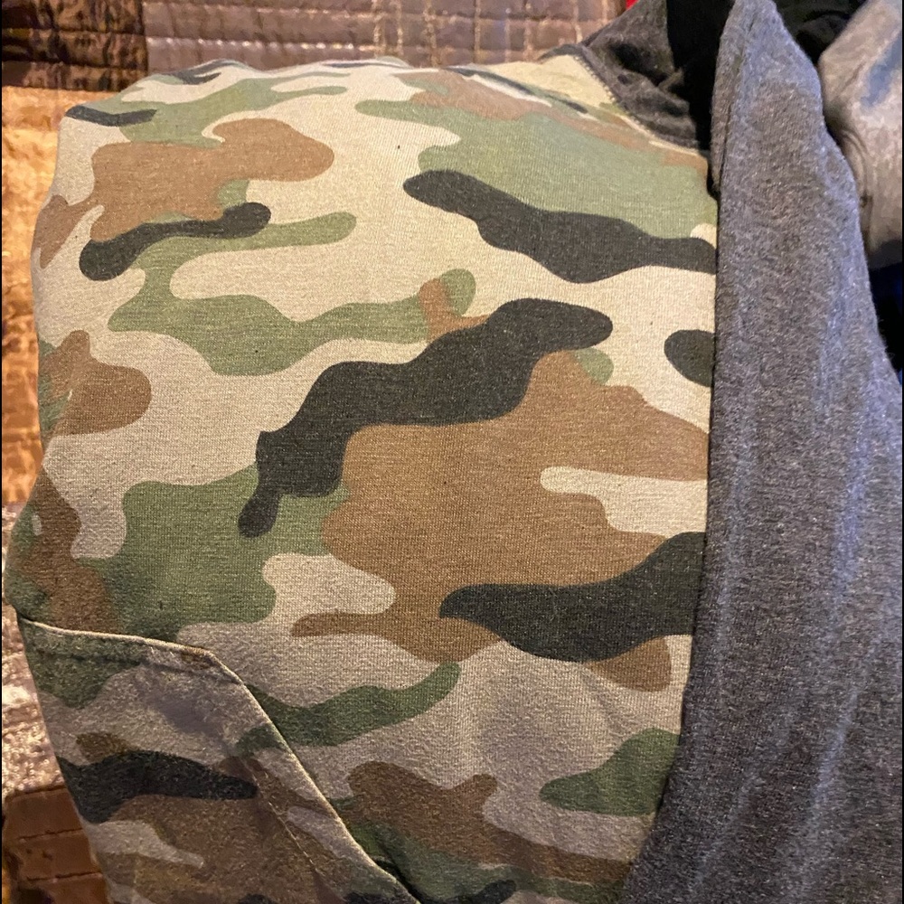 Light camo hoodie